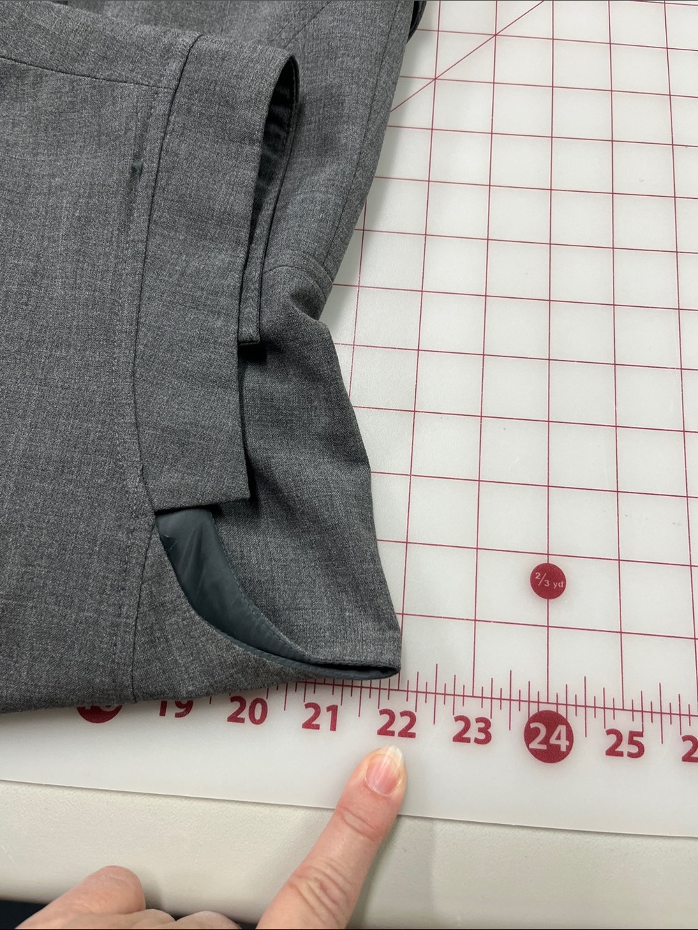 J. CREW "Resume" Career Classic Italian Stretch Wool Charcoal Gray Sheath SZ 18 - Picture 15 of 16